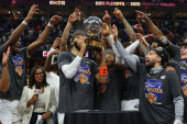 Klivlend dobio metlu! Niksi u finalu NBA lige prvi put u 21. veku!