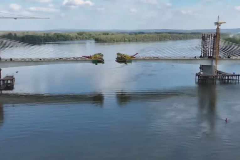 Na metar od spajanja: Završava se novo srce Fruškogorskog koridora i peti most u Novom Sadu! (FOTO/VIDEO)