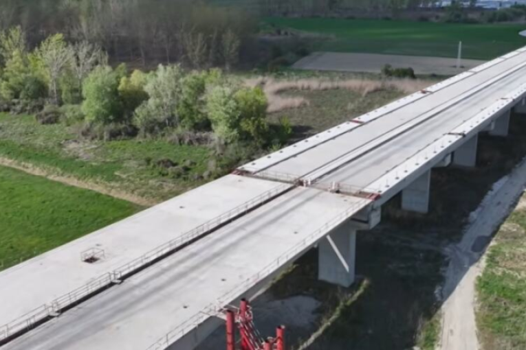 Na metar od spajanja: Završava se novo srce Fruškogorskog koridora i peti most u Novom Sadu! (FOTO/VIDEO)