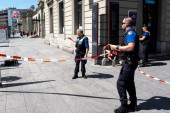 Vikao "Alahu Akbar" i ubadao nožem! Muškarac nasrnuo na ljude na železničkoj stanici, najmanje troje povređenih (VIDEO)
