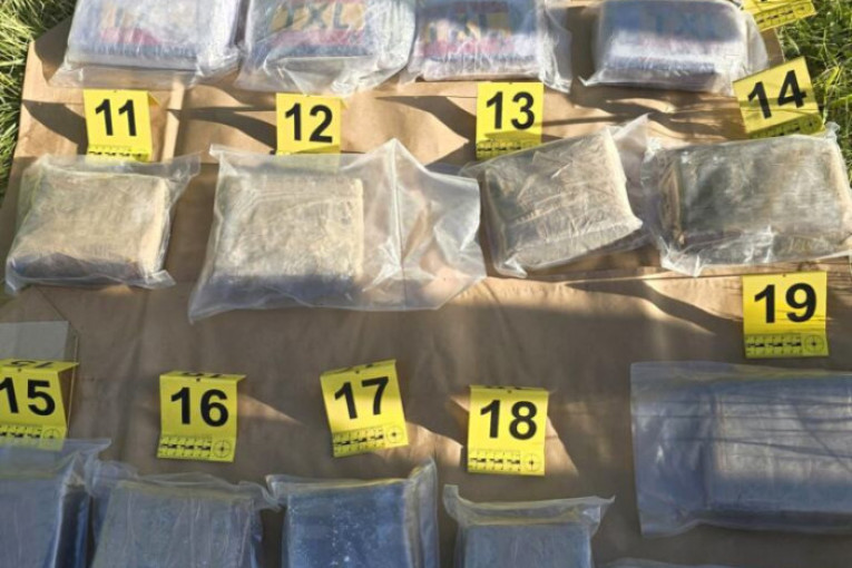 Detalji velike zaplene droge na Dunavu kod Bačke Palanke: Čamcem prevozili 20 kilograma kokaina vrednog preko milion evra