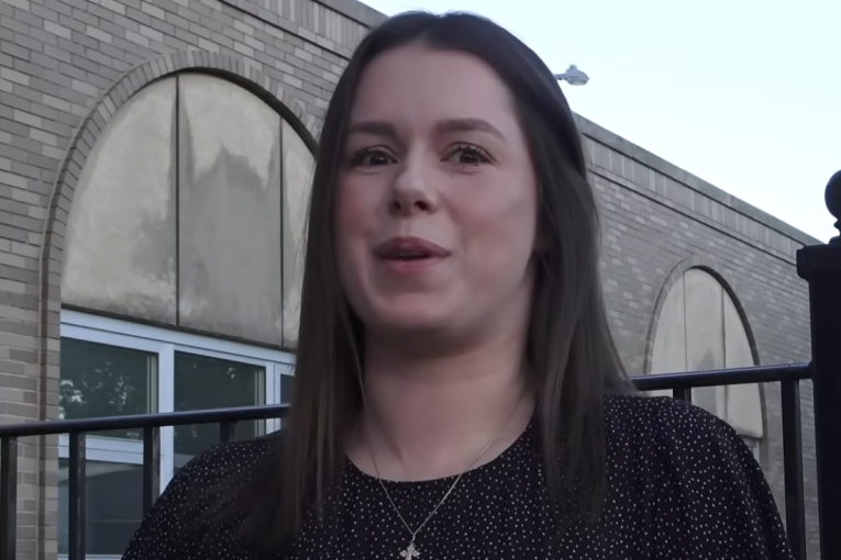 Važno je prezivati se Tesla! Suzana je dete iz izbegličke kolone, a u SAD završila četiri fakulteta!