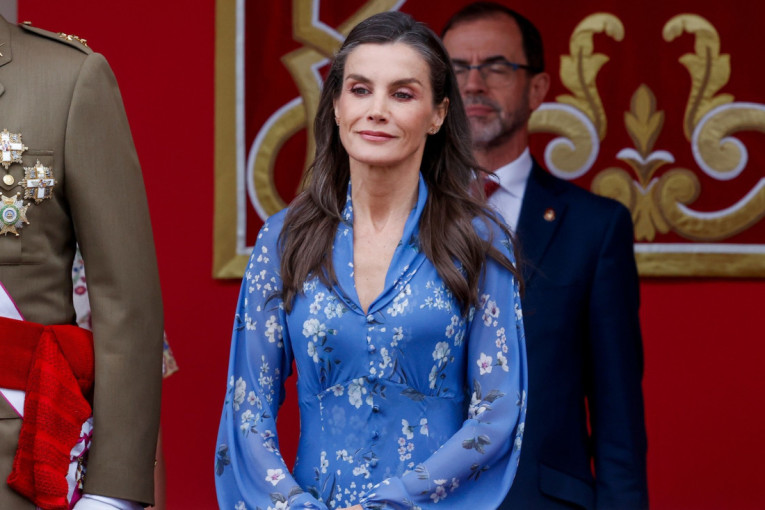 Na važnoj ceremoniji pojavila se u Šanel haljini: Mišel Fajfer ostala verna bezvremenskoj eleganciji (FOTO)