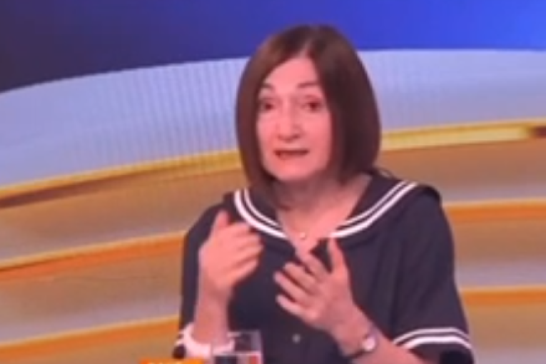 Ruganje vernicima otkriva prezir prema običnom čoveku! Ljiljana Smajlović pogodila pravo u metu