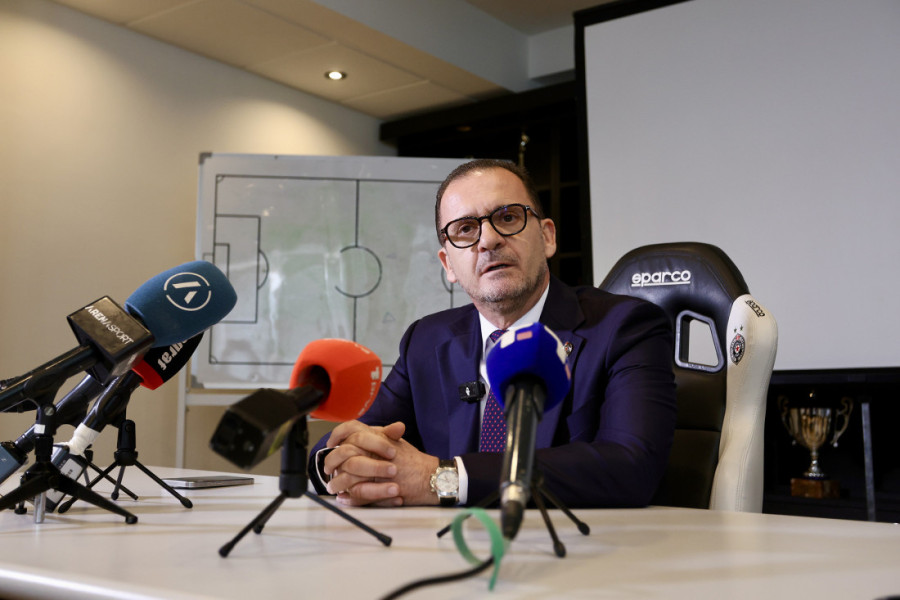 Mijatović podneo ostavku, a onda i "potkačio" ostatak Uprave: Neshvatljivo je da vrate trenera koga su otpustili