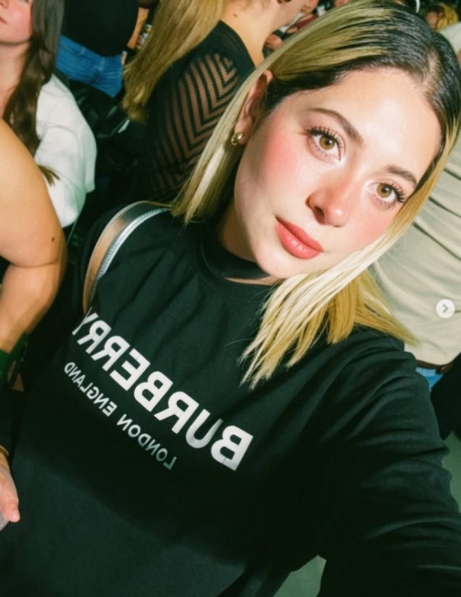 Popularna influenserka pronađena mrtva u svom stanu! Njen otac potvrdio tragičnu vest