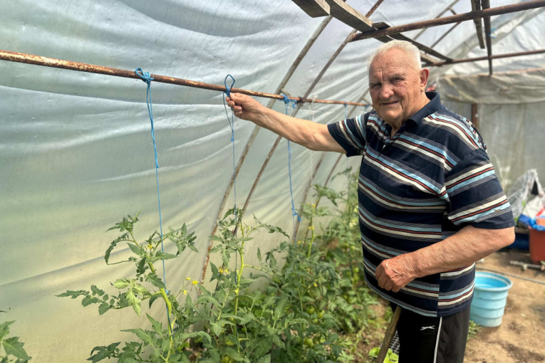 Išla sam kod njega po rasol, ostalo je istorija: Baka Dobrija i deda Vladan već 66 godina u braku, a ovo je njihova tajna (FOTO)