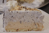 Recept dana: Kremasta plazma torta sa orasima, kada nemate mnogo vremena, a želite desert za pamćenje (FOTO)