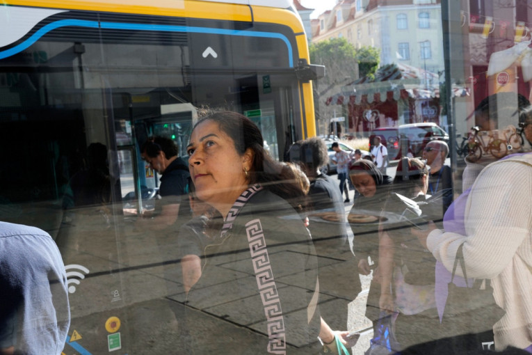Reforma zakona o radu zaustavila Portugaliju: Štajk zatvorio škole, otkazani letovi i vozovi (FOTO)