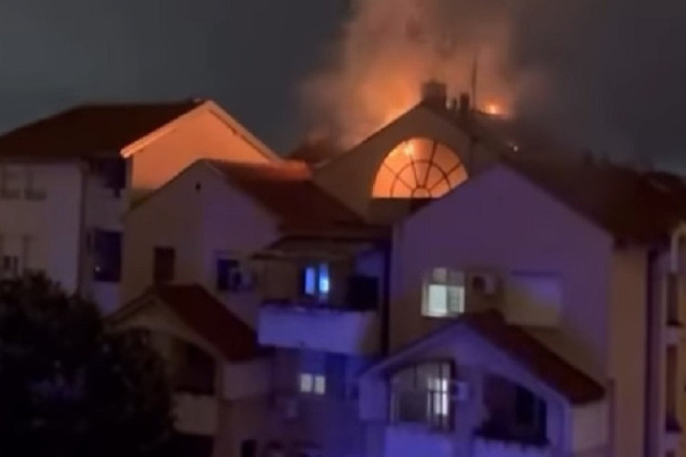 Drama na Bežanijskoj kosi: Krov stambene zgrade zahvatio požar usred noći