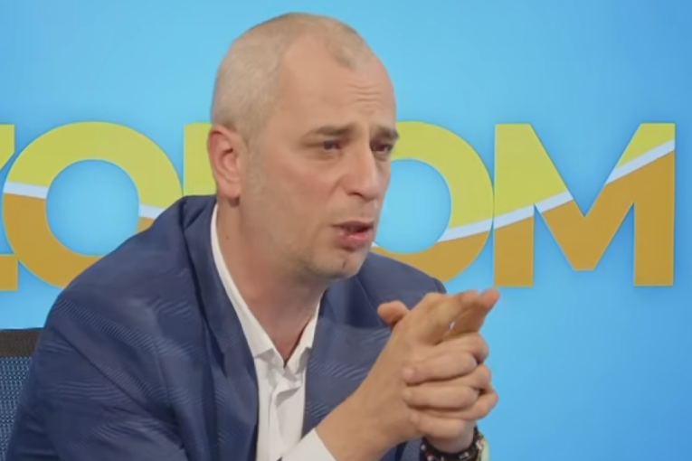 Spasoje Tomić: Napadi na predsednika Vučića su izraz nemoći poražene politike u Crnoj Gori