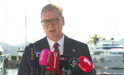 Kriminalci će da rade svoj posao, tu nema filozofije! Vučić iz Tivta: U avionu iz Beograda nije bilo nijednog kriminalca