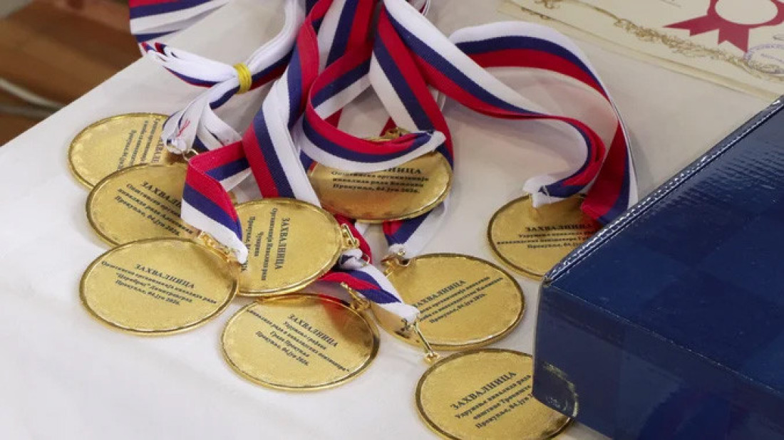 "Kreativnost i duh bez barijera - u susret EXPO 2027" U Prokuplju održan sportski turnir u šahu, pikadu i dominam (FOTO)