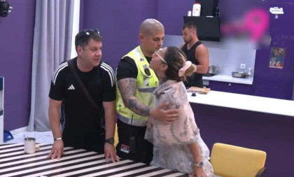 Obezbeđenje moralo da reaguje! Aneli Ahmić i Ivan Marinković u klinču - tek da čujete zašto (VIDEO)