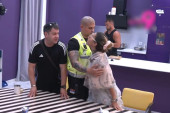Obezbeđenje moralo da reaguje! Aneli Ahmić i Ivan Marinković u klinču - tek da čujete zašto (VIDEO)
