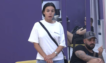 "Lomio mi je po stanu pred detetom, komšije su se žalile!" Anita nikad žešće oplela po Anđelu (VIDEO)