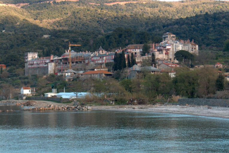 Časni pojas se vraća u Vatoped: Ovo su svetinje koje vekovima čuva ovaj manastir na Svetoj Gori