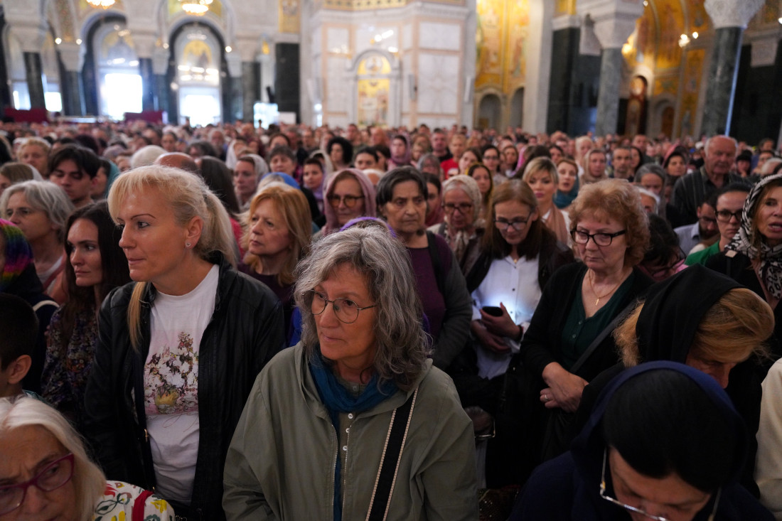 Beseda Porfirija nad Časnim pojasom: Danas napušta Beograd, ali ne i blagoslov koji nam je doneo
