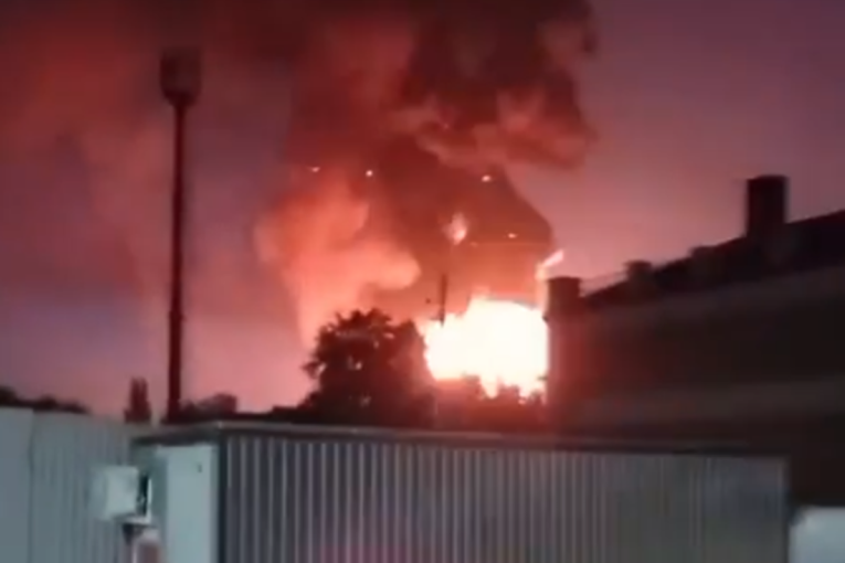 Sankt Peterburg pod napadom dronova! "Ne izlazite iz kuća"