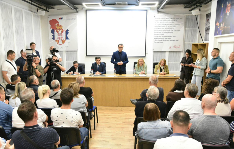 Petković: Od presudnog je značaja da svi Srbi izađu i glasaju za Srpsku listu!
