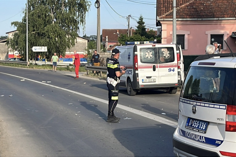 Teška nesreća kod Čačka: Stradala žena, saobraćaj obustavljen! (FOTO)