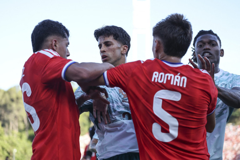 Haos Portugalaca pred put na Mundijal! Leao potpuno izgubio živce, zbog neshvatljivog poteza dobio crveni karton! (VIDEO)
