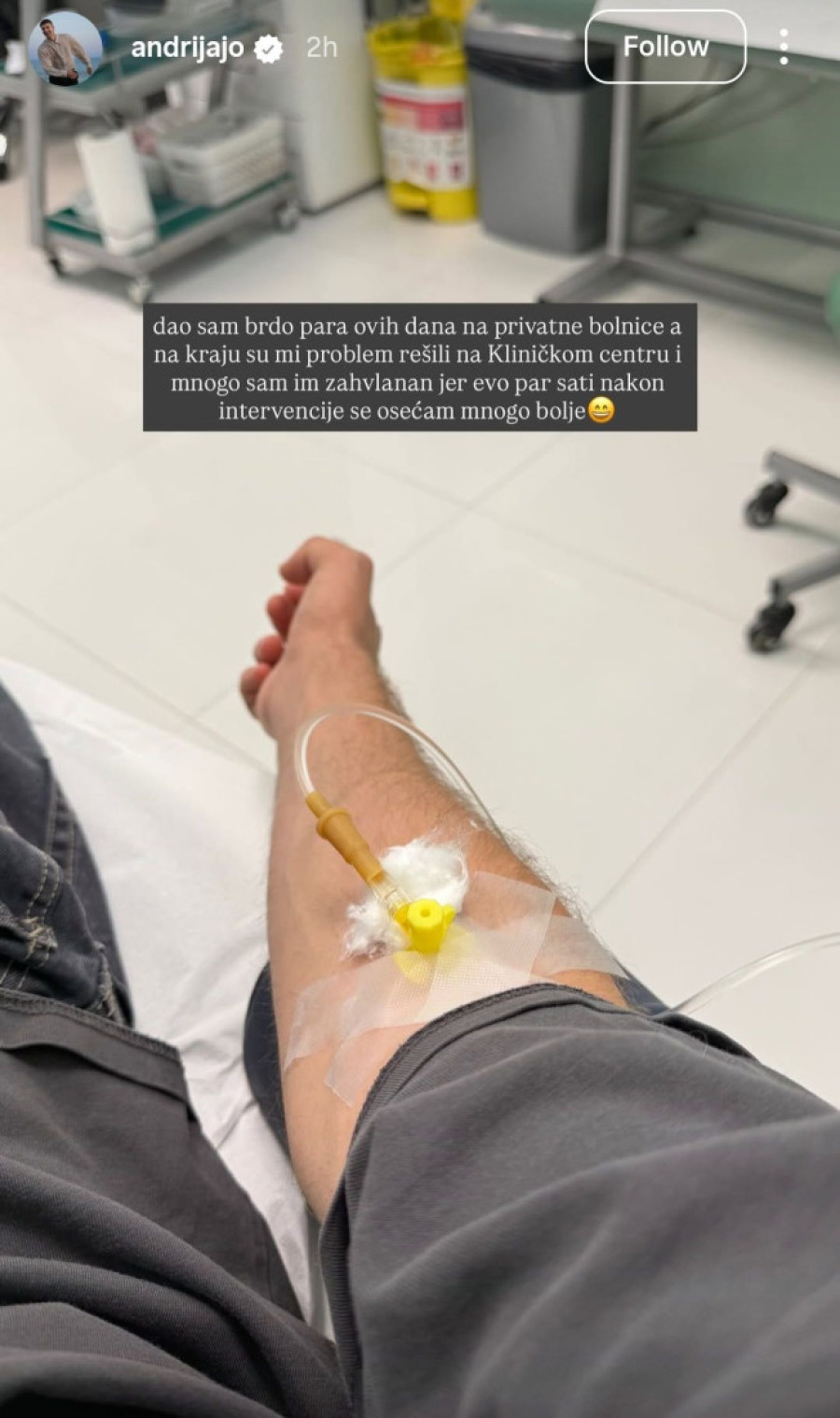 "Stvorila mi se ova lopta u glavi, antibiotici nisu bili od pomoći!" Srpski pevač hitno operisan (FOTO)