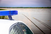 Misterija u Padinskoj skeli: Pecaroša iznenada pogodilo nešto u nogu, istraga u toku