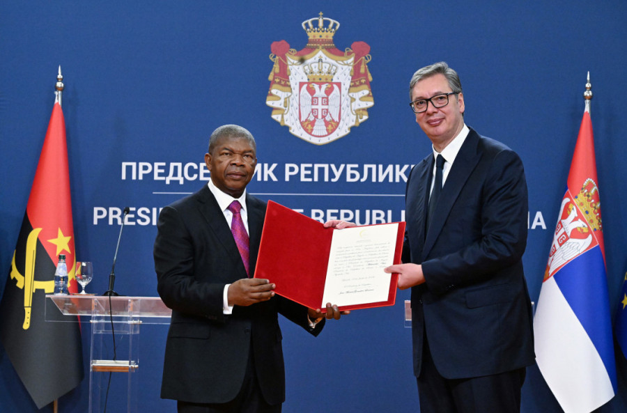 Predsedniku Angole uručen Orden RS na lenti, Vučiću Orden Agostino Neto (VIDEO)