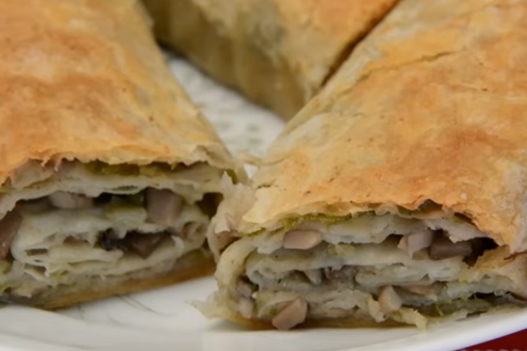Recept dana: Posna pita sa pečurkama i prazilukom se lako pravi, a neverovatno je zasitna i ukusna