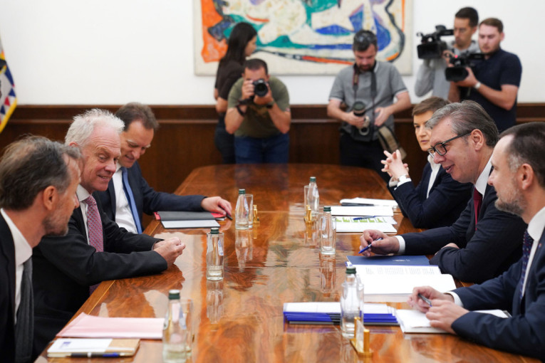 Lažomer: Blokaderi i njihova demokratija (VIDEO)