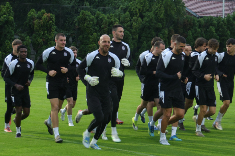 Partizan napušta Beograd! Poznat kompletan plan priprema - Saša Ilić vodi ekipu na mesto gde crno-beli nisu bili četiri godine!