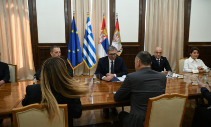 Vučić sa Gerapetritisom o daljem jačanju odnosa Srbije i Grčke i evropskoj perspektivi (FOTO)