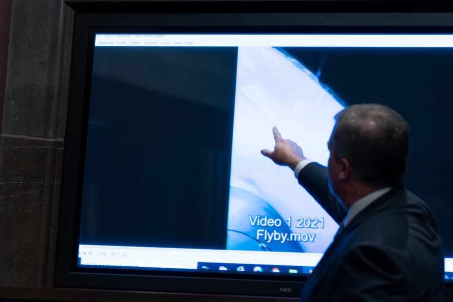 Pentagon otvorio nove NLO dosijee! Objavljeni tajni snimci misterioznih kugli na nebu(FOTO)