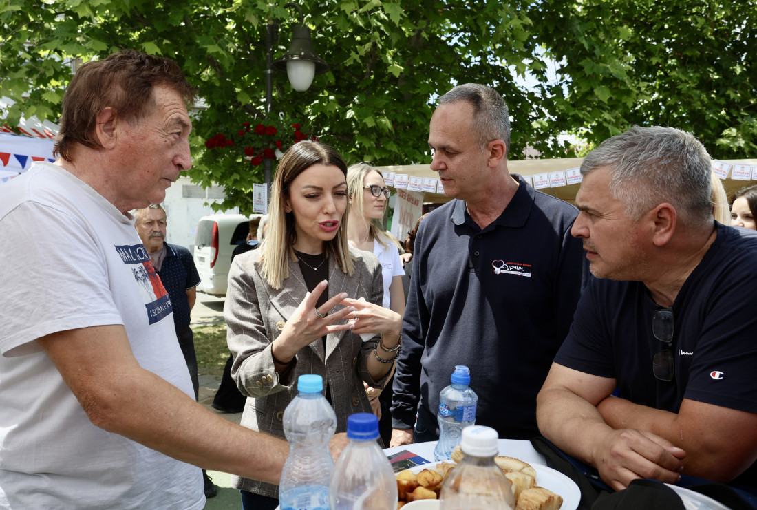 Mesarović: Pokazali smo kakav je Surčin bio pre 2012. i kako izgleda od dolaska SNS-a