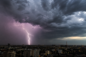 Nevreme juri ka Srbiji, Beograd na velikom udaru: RHMZ upalio alarm, nek se pripreme i ovi delovi zemlje!