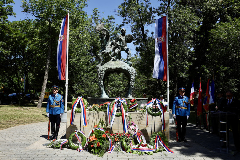 Sećanje na heroje Košara: Srbija odala počast junacima koji su 67 dana branili otadžbinu (VIDEO)