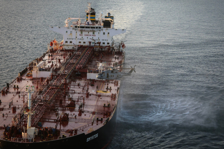 Naređena hitna akcija u Lamanšu: Britanske snage presrele tanker iz ruske "flote iz senke"