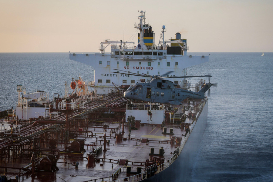 Naređena hitna akcija u Lamanšu: Britanske snage presrele tanker iz ruske "flote iz senke"