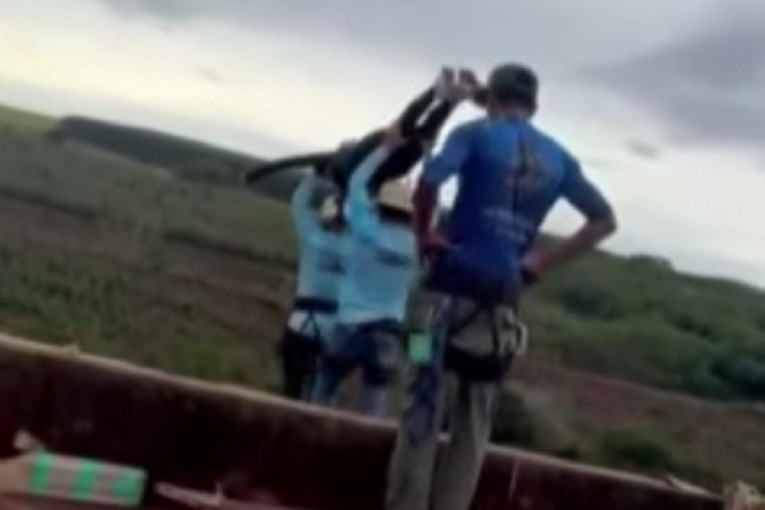 Stravična tragedija u Brazilu: Instruktori gurnuli manekenku sa mosta, a zaboravili najvažniju stvar VIDEO)