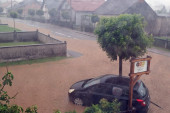 Nevreme protutnjalo regionom: Grad pogodio Hrvatsku, u Sloveniji prete bujične poplave