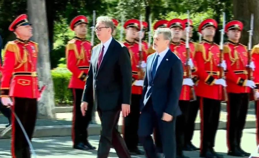 Svečani doček za predsednika Vučića u Tbilisiju! (FOTO/VIDEO)
