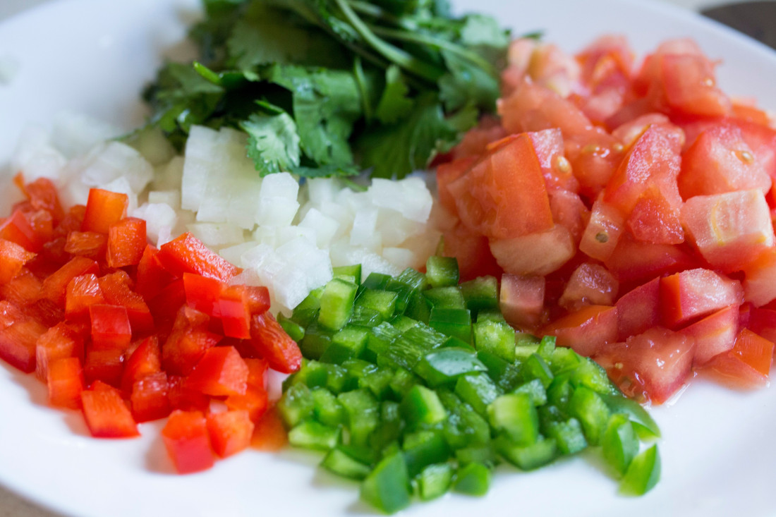Lagan obrok bez muke: Osvežavajuća kus-kus salata sa povrćem, idealna za brzu i zdravu užinu (RECEPT)