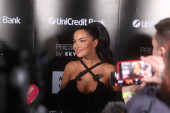 Teodora Džehverović uhvaćena s dečkom: Ljubi se sa košarkašem u kolima!