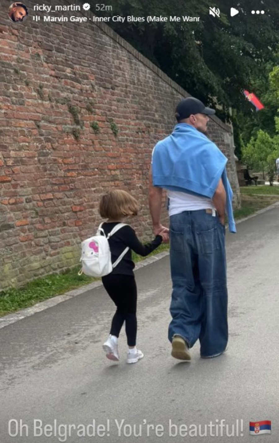 Riki Martin oduševljen Beogradom: Latino zavodnik sa porodicom na Kalemegdanu! (FOTO)