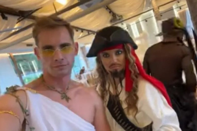 Barbara Bobak slavi rođendan maskirana u Pirata sa Kariba: Mreže se usijale! (FOTO)