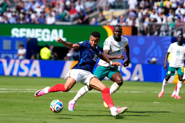 Francuska - Senegal 1:0: Mbape i Olise su strašan tandem! (VIDEO)