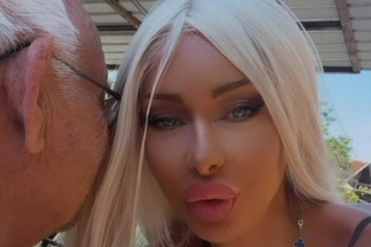 „Ovo je deda koji mi je kupio prve grudi“: Naša bogata influenserka došla iz Kazahstana u Srbiju, pa otkrila: „Njega je sramota“