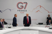 Tramp kasnio sat vremena na satanak G7, pa ušao pompezno: Ja sam šef