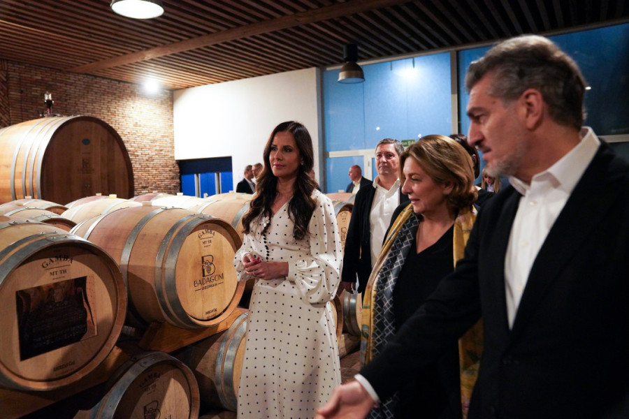 Tamara Vučić tokom posete Gruziji posetila vinariju Badagoni
